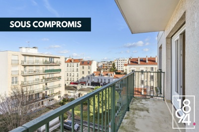 Appartement T2 dernier étage avec balcon - Centre-ville Mairie